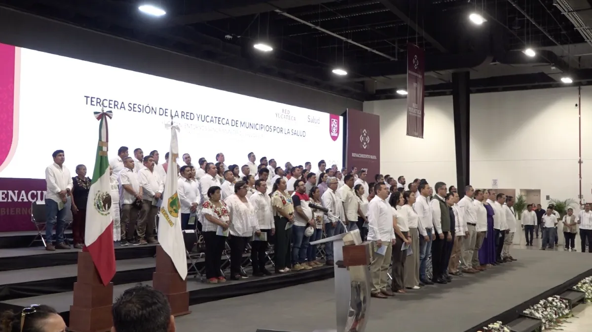 Entregan Guía de Salud Pública a los 106 municipios de Yucatán