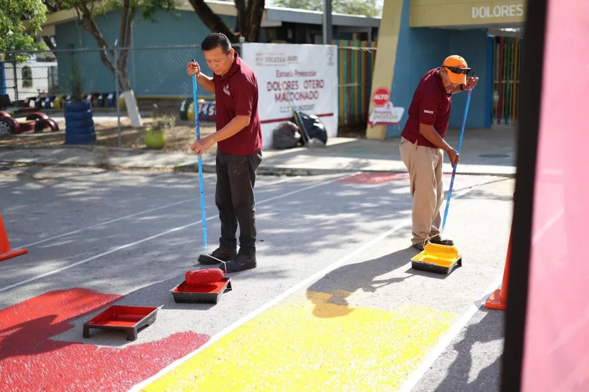 Atienden solicitud ciudadana en escuela de Juan Pablo II