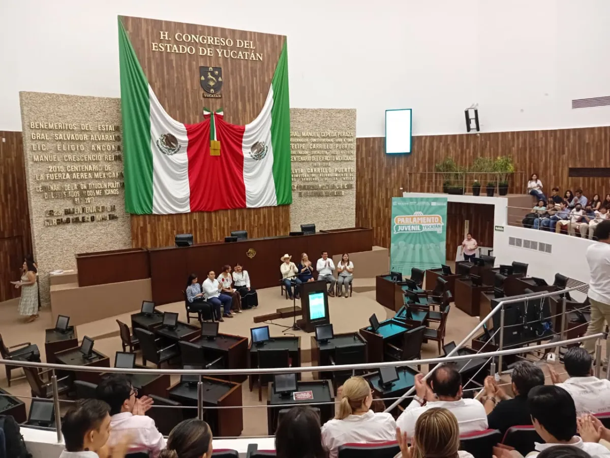 Inició el Parlamento Juvenil Yucatán 2026 del Congreso del Estado