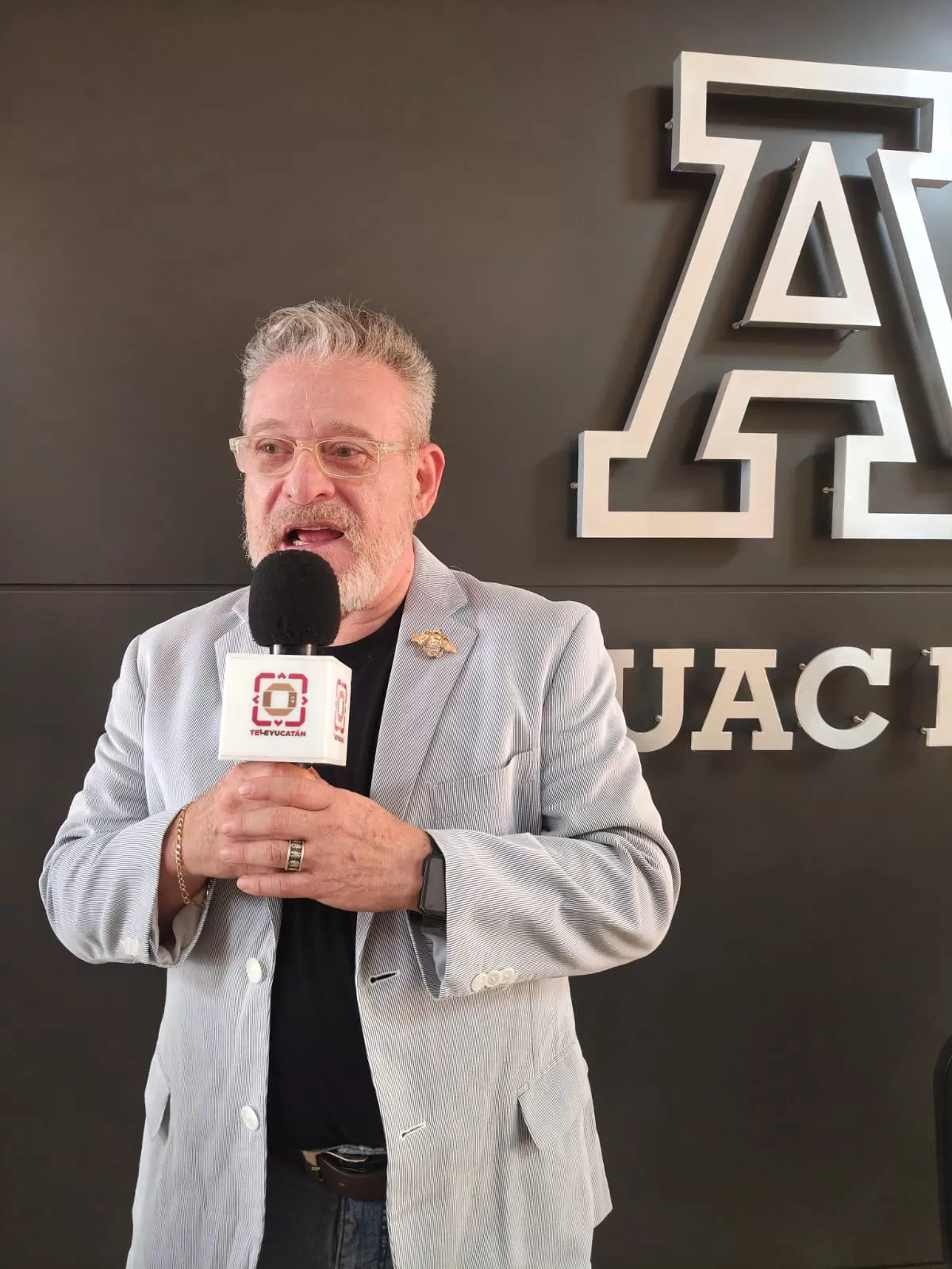 Victor Sabido Basteris busca despertar la conciencia ecológica.