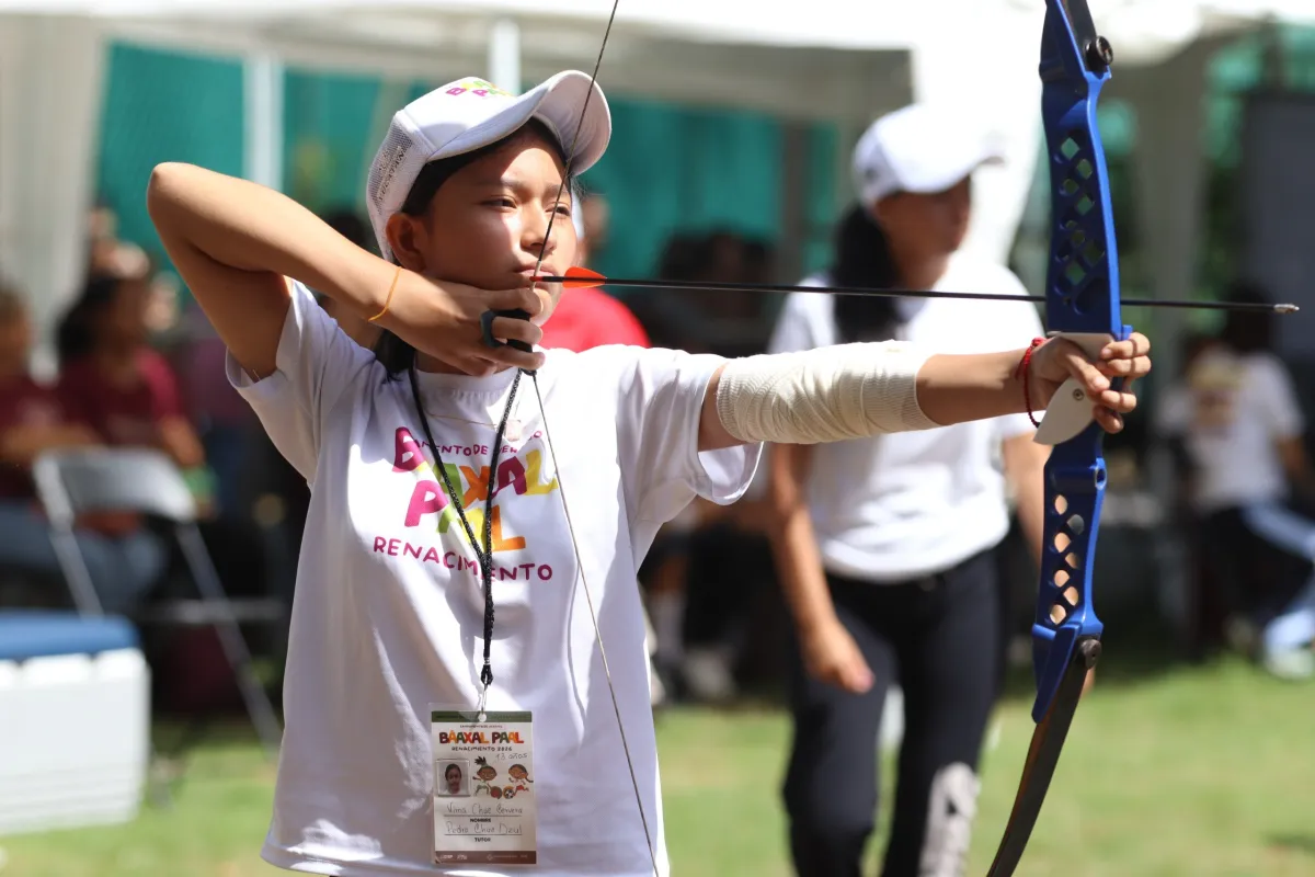 Captan nuevos talentos deportivos durante el campamento de verano Baaxal Paal Renacimiento 2026