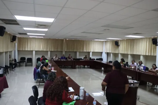 Capacitan a 21 municipios en primeros auxilios jurídicos 